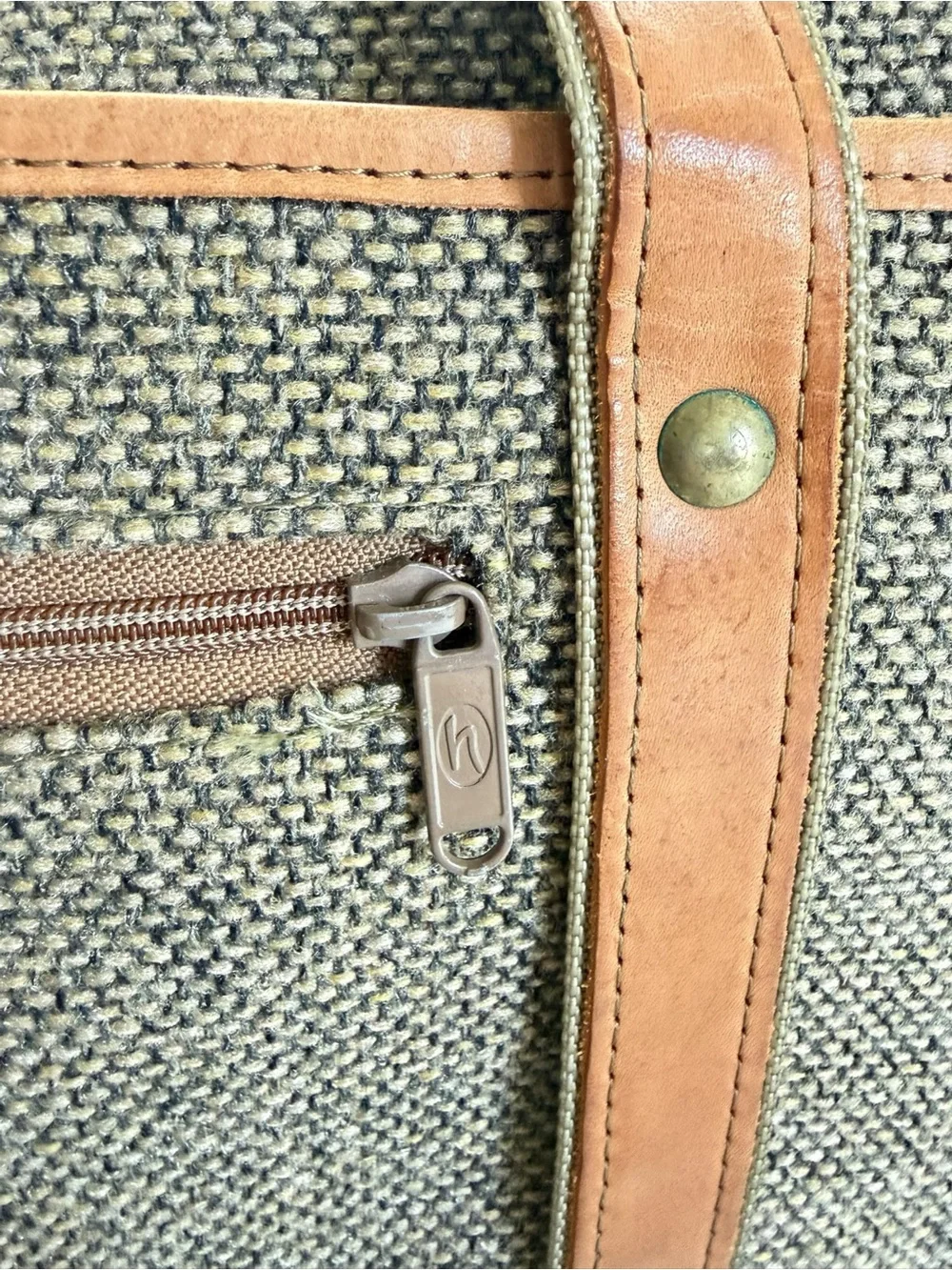 Hartmann Tweed Carry On Duffle Garment Bag Walnut Belting Leather NOS Vintage